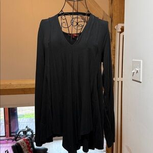 BKE Black Long Sleeve Super Stretchy Blouse